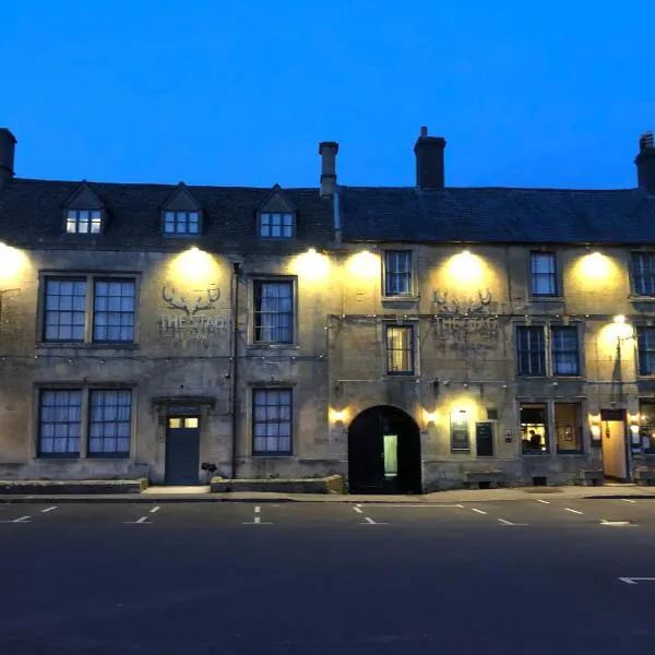 The Stag at Stow，位于Bourton on the Hill的酒店