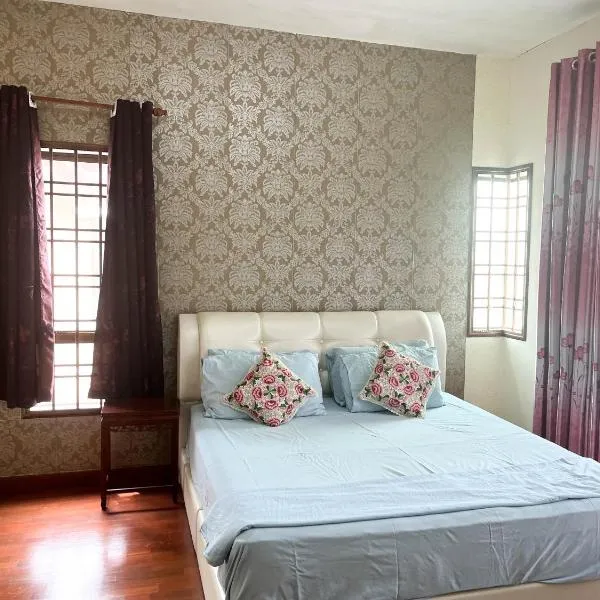 Muar Homestay [Located at Sabak Awor Seafood Court]，位于麻坡的酒店
