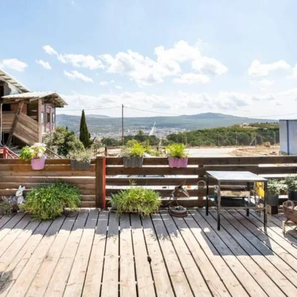 Si-Har Chalets，位于Nimrod的酒店