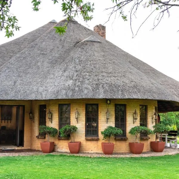Hotel Nomad Belvedere Lodge，位于Olifantsfontein的酒店