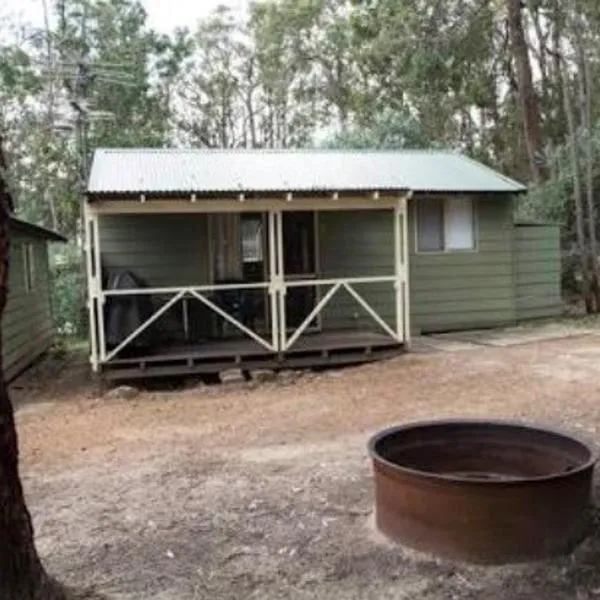 Lake Brockman Tourist Park - Park Home or Cottage，位于Cookernup的酒店