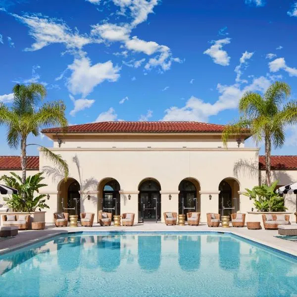 Pasadena Hotel & Pool，位于South Pasadena的酒店