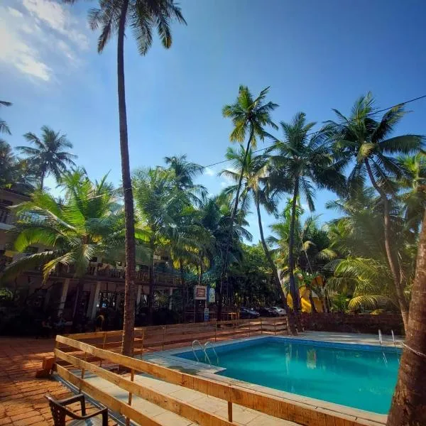 Coconut Garden Beach House，位于马尔万的酒店