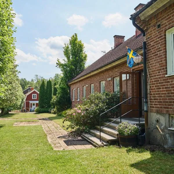 Herrestad Bed & Guestroom，位于Sunnerås的酒店