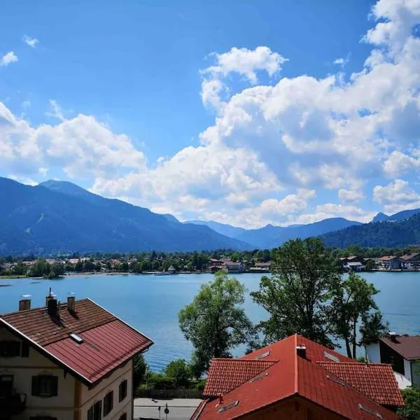 See- und Bergblick in Bestlage am Tegernsee，位于泰根塞的酒店