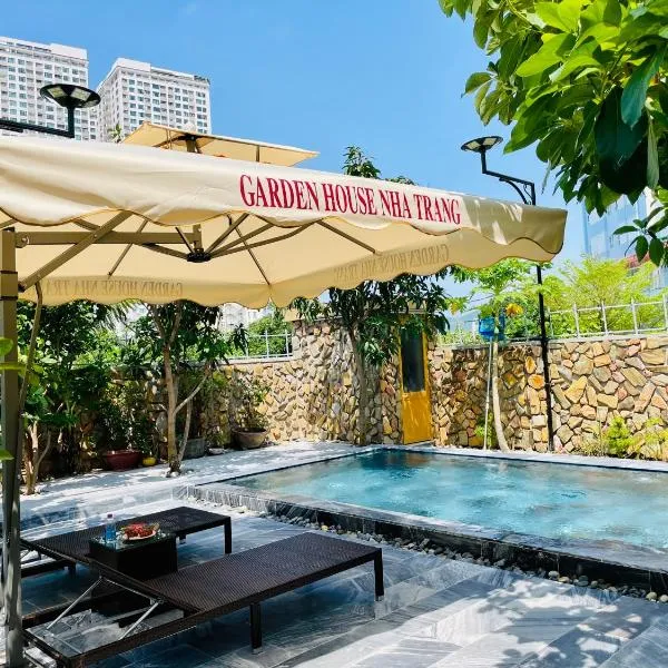 Garden House Nha Trang，位于Cam Lâm的酒店