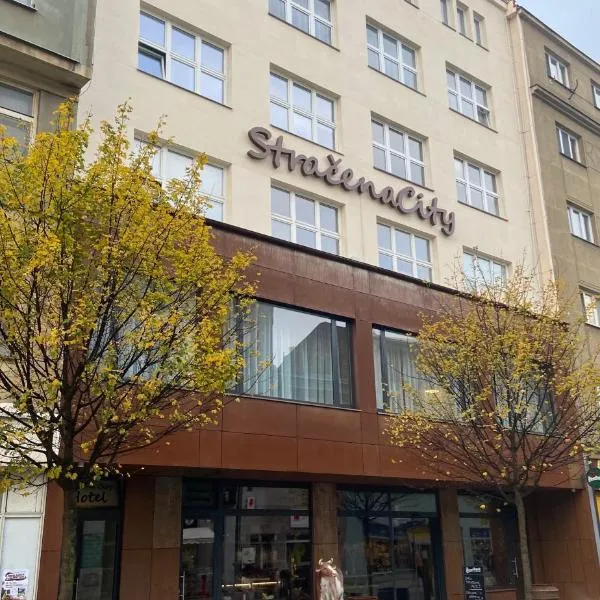 Hotel Stračena City，位于博胡明的酒店