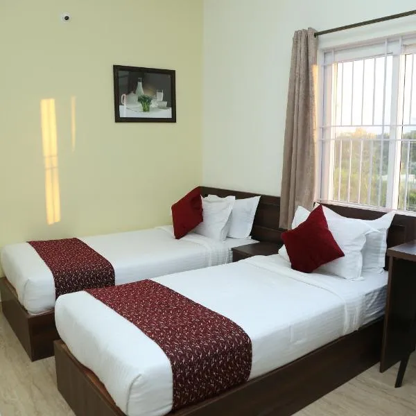 Bangalore Airport Inn Hotel, Near Kempegowda Airport，位于Jangamakote的酒店