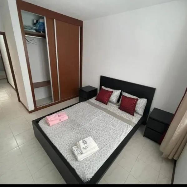 Apartamento Vila Santa Bárbara ,Bloco F RChão Esq,Santo Antão,Cabo Verde，位于蓬塔杜索尔的酒店