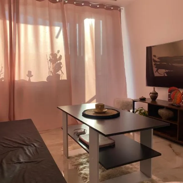 Apartament z balkonem i widokiem na morze w Sopocie blisko Opery Leśnej，位于索波特的酒店