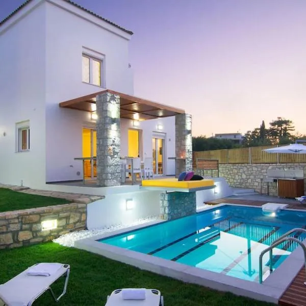 Villa Aada - moderne Komfortvilla mit eigenem Pool，位于卢特拉的酒店