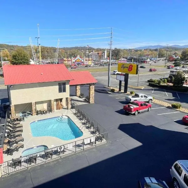 Super 8 by Wyndham Pigeon Forge Downtown，位于鸽子谷的酒店