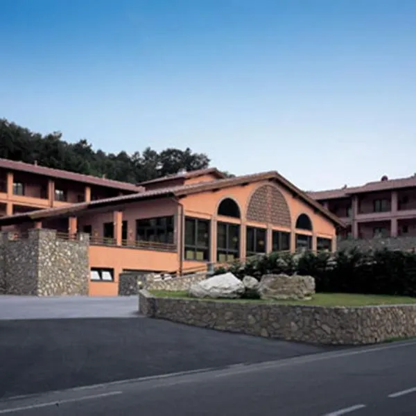 梅里迪安娜乡村酒店，位于Fattoria del Mulinaccio的酒店