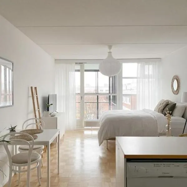 Modern and cozy apartment with Sauna，位于Porkkala的酒店