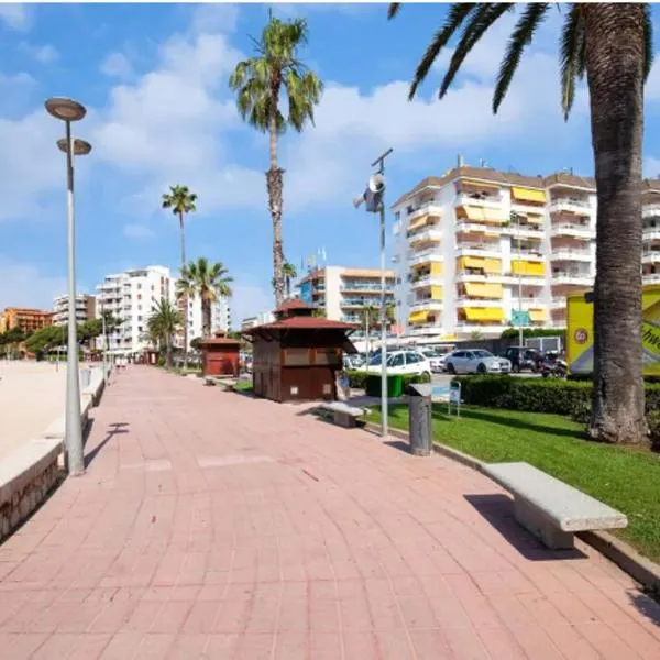 One Bedroom Flat in Fenals Lloret de Mar for 4 People，位于罗列特海岸的酒店