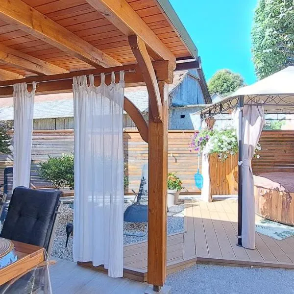 RIVER KOLPA APARTMENT, Griblje ob reki Kolpi，位于Gradac的酒店