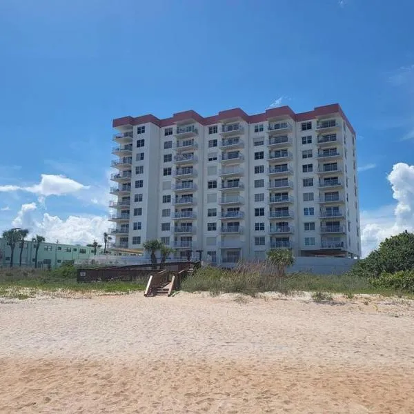 Updated Oceanfront Condo! Come Relax by the Sea!，位于国家花园的酒店