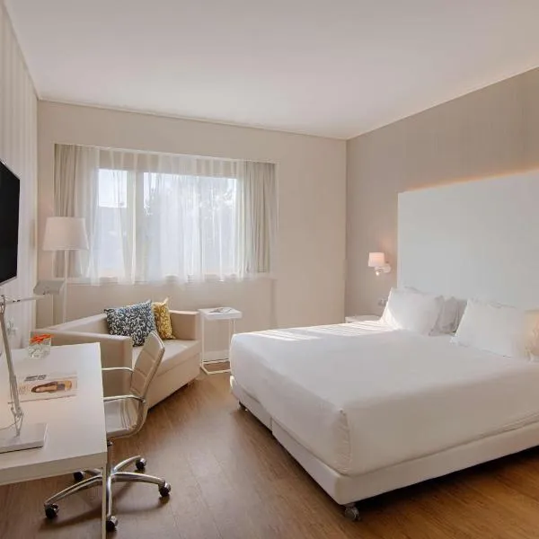 NH都灵中心酒店，位于都灵的酒店