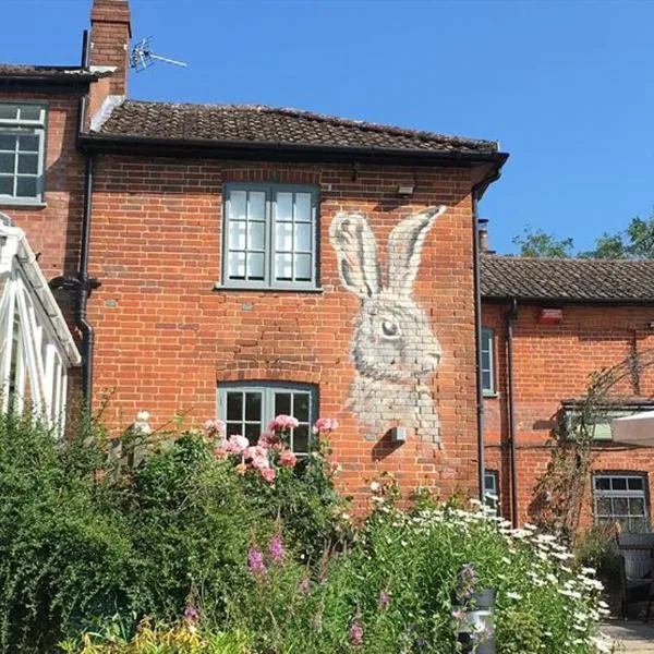 Watership Down Inn，位于欧弗顿的酒店