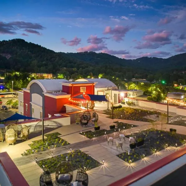 Candlewood Suites - Asheville Downtown by IHG，位于阿什维尔的酒店