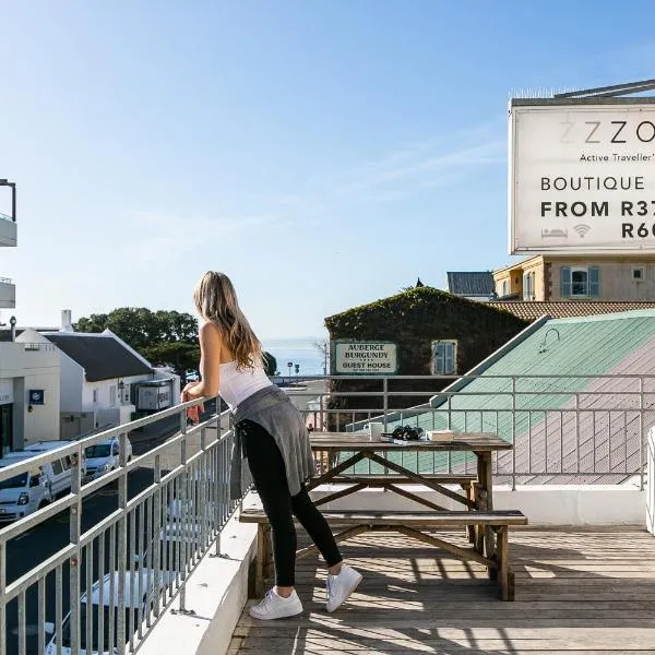 Zzzone Boutique Hostel，位于赫曼努斯的酒店