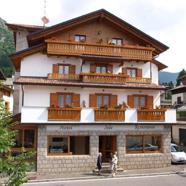 索莱酒店，位于卡斯蒂奥内·德拉·佩雷索的酒店