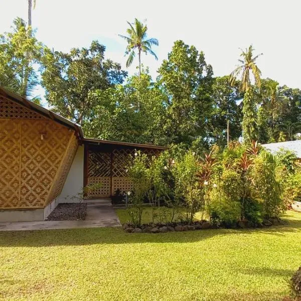 Bat Tree Cottages，位于曼巴豪的酒店