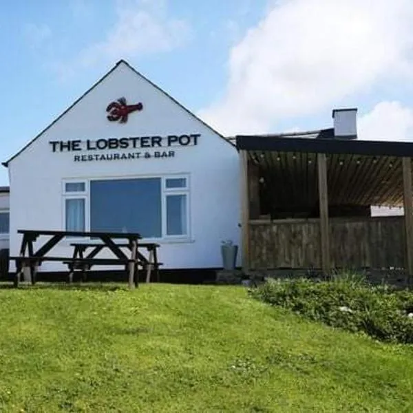 The Lobster Pot Cottage Church Bay，位于本莱赫的酒店