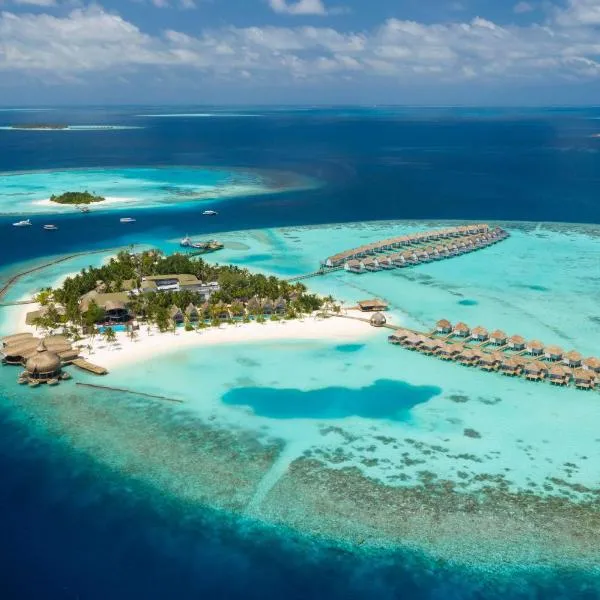 Outrigger Maldives Maafushivaru Resort，位于Theluveligaa的酒店