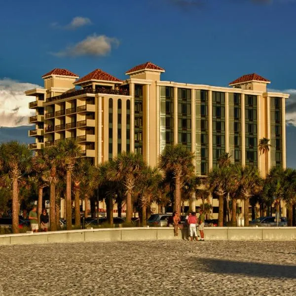 Pier House 60 Clearwater Beach Marina Hotel，位于Four Corners的酒店
