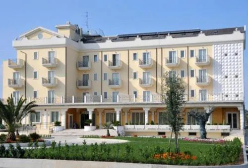HOTEL CONCORDE，位于SantʼOmero的酒店