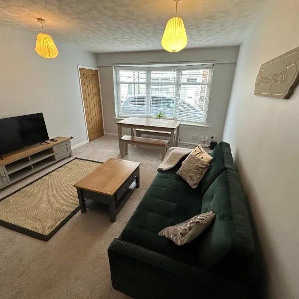 Cosy, 2 Bedroom Cottage in Guisborough Town Centre，位于吉斯伯勒的酒店