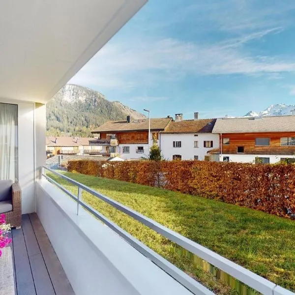 Spacious apartment with mountain view，位于Lenz的酒店