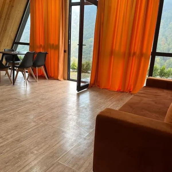 Green Villa Resort Orange，位于Akhkikhli的酒店