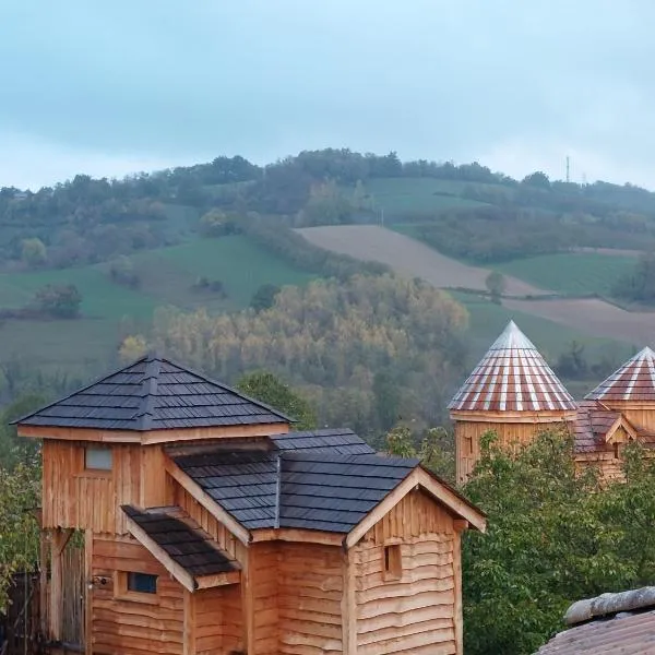 Roulottes au pied du Vercors，位于Auberives-en-Royans的酒店