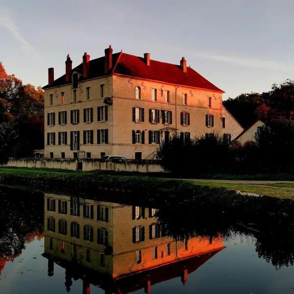 Le Moulin Neuf，位于Lézinnes的酒店