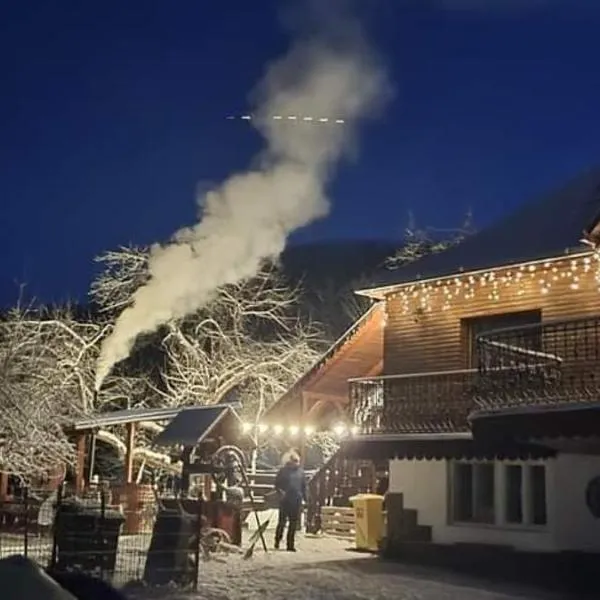 布特纳茹洛之家旅馆，位于阿尤德的酒店