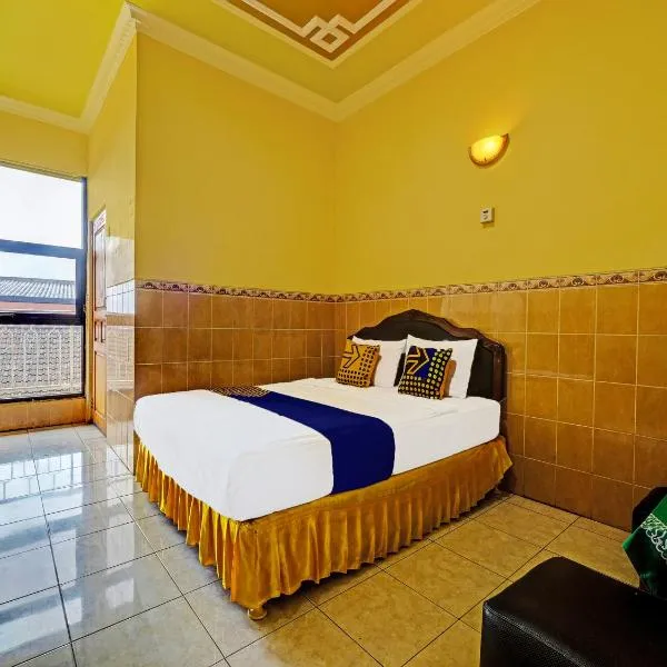 SPOT ON 91912 Hotel Citra Dewi 2，位于Ambarawa的酒店