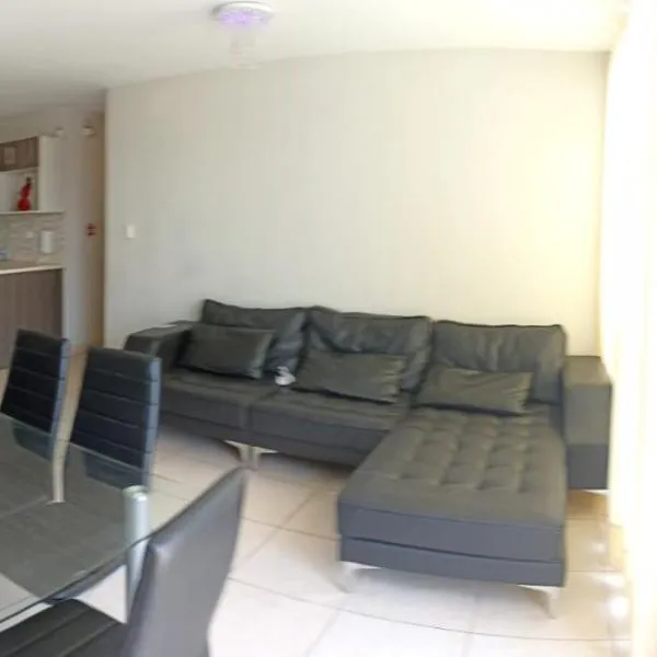 Apartamento duplex, con terraza y vista de Chiclayo，位于齐克拉约的酒店