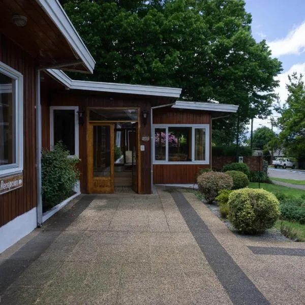 Hotel y Cabañas Villarrica，位于比亚里卡的酒店