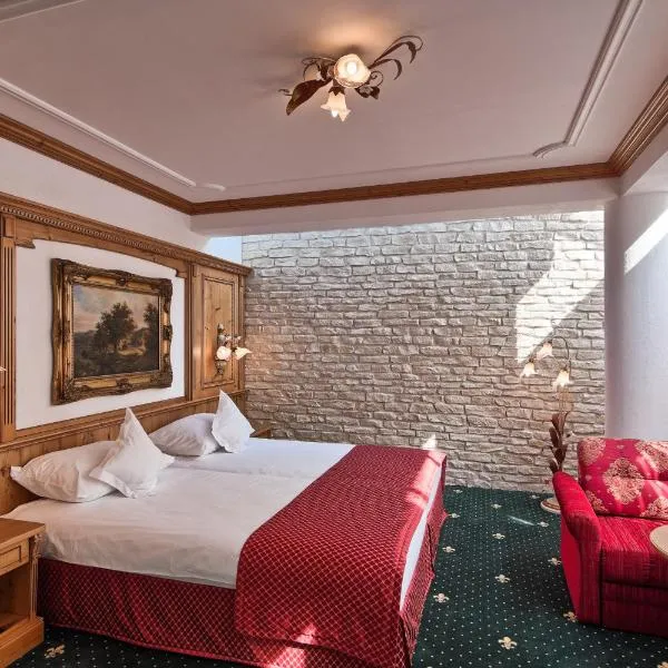 Mercure Sighisoara Binderbubi Hotel & Spa，位于Veţca的酒店