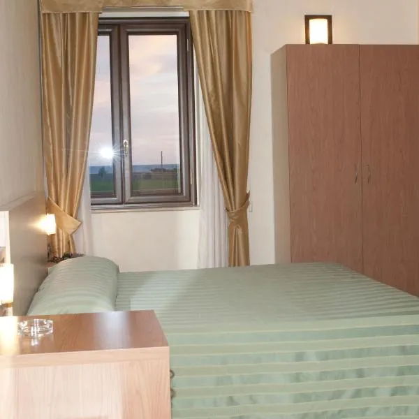 昂达布鲁酒店，位于博特里切洛的酒店