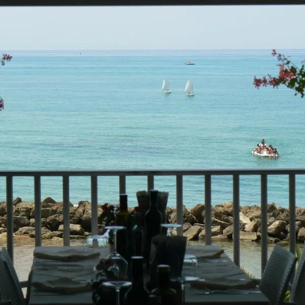 Hotel Sul Mare Al Gabbiano，位于Casa Camarina的酒店