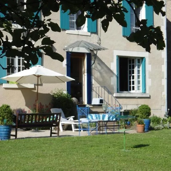 La maison bleue，位于Saint-Vérain的酒店