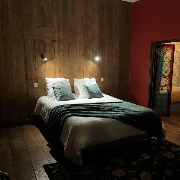 Mercier de Montigny - Les Chambres du Beffroi - SPA et Massage，位于Billé的酒店