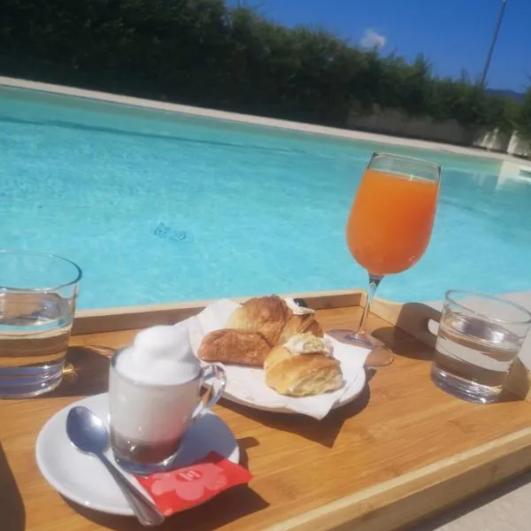 B&B Menna Vence，位于Zumpano的酒店