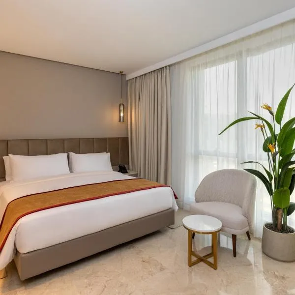 Hotel Royal ASBU Tunis，位于La Soukra的酒店