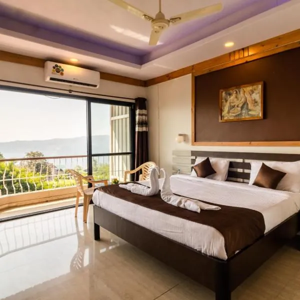 Saga Resort，位于马哈巴莱斯赫瓦尔的酒店