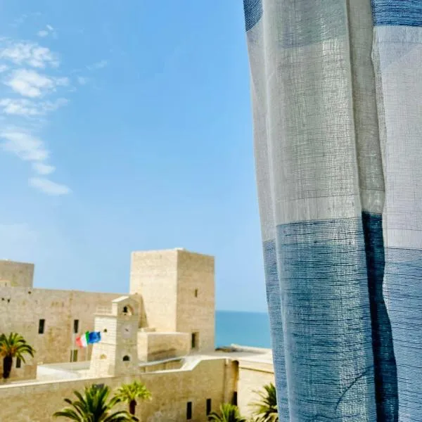 CASA GIO'-vista mare,tribunale e castello nel pieno CENTRO di Trani-WIFI，位于特拉尼的酒店