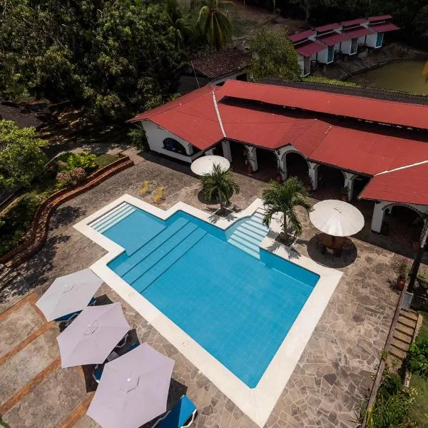 Hacienda Don Vicente Bungalows-Tarapoto，位于塔拉波托的酒店